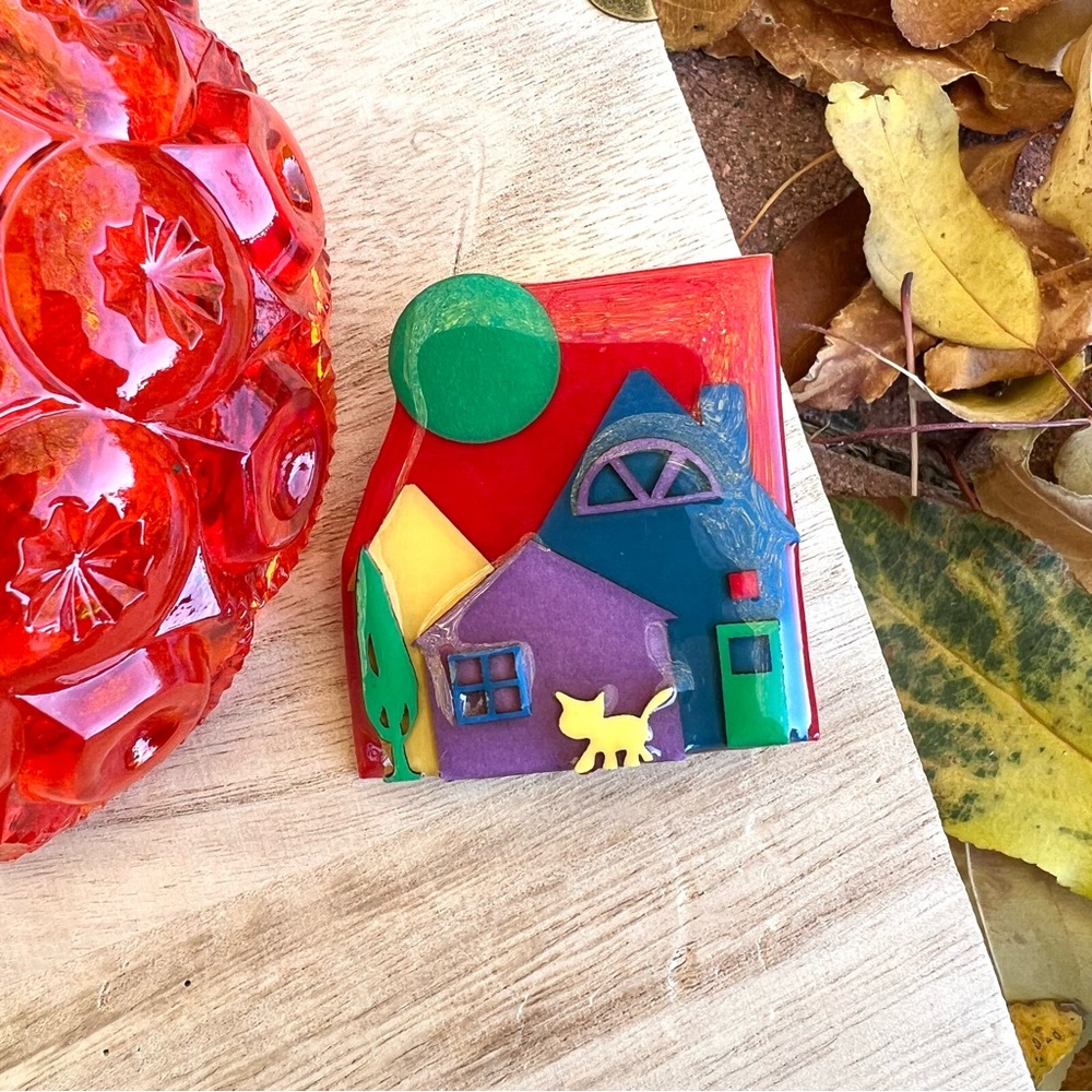 Vintage Lucite Acrylic “House Pin by Lucinda” Brooch With Cat